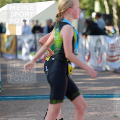 01.09.2024 - 17. Tribühne Triathlon Michael Strokosch http://msf.ph/oto/6897242 01.09.2024 09:51:12 Ziel 84, 129 meine-sportfotos.de