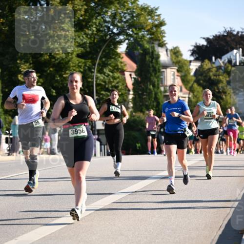 01.09.2024 - BARMER Alsterlauf Dr. Thomas Lammeyer http://msf.ph/oto/6897244 01.09.2024 09:35:33 Laufen 28, 3956, 5153, 2670 meine-sportfotos.de