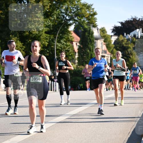 01.09.2024 - BARMER Alsterlauf Dr. Thomas Lammeyer http://msf.ph/oto/6897250 01.09.2024 09:35:34 Laufen 2868, 3956, 5153, 670, 2670 meine-sportfotos.de