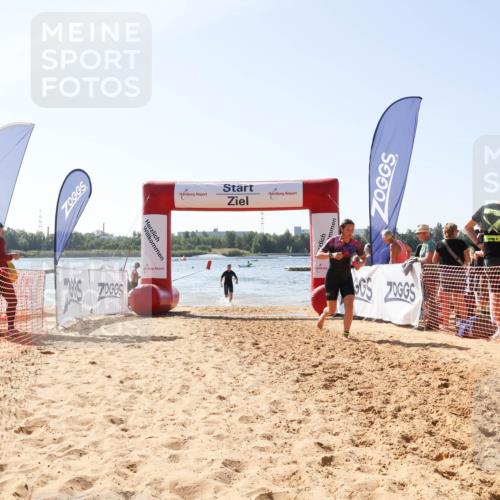 01.09.2024 - 17. Tribühne Triathlon Luisa Fischer http://msf.ph/oto/6897294 01.09.2024 11:40:18 Schwimmen 646, 668, 712 meine-sportfotos.de