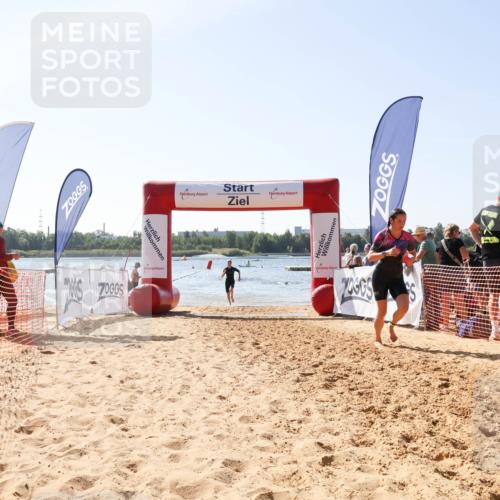 01.09.2024 - 17. Tribühne Triathlon Luisa Fischer http://msf.ph/oto/6897300 01.09.2024 11:40:18 Schwimmen 646, 668, 712 meine-sportfotos.de