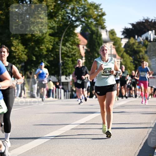 01.09.2024 - BARMER Alsterlauf Dr. Thomas Lammeyer http://msf.ph/oto/6897319 01.09.2024 09:35:37 Laufen 2670, 2670 meine-sportfotos.de