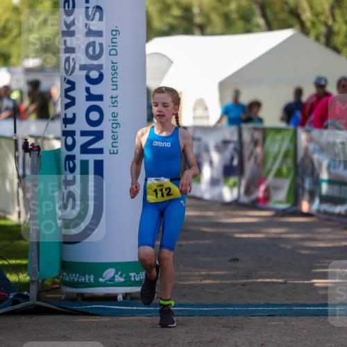 01.09.2024 - 17. Tribühne Triathlon Michael Strokosch http://msf.ph/oto/6897331 01.09.2024 09:51:44 Ziel 96, 112, 125 meine-sportfotos.de