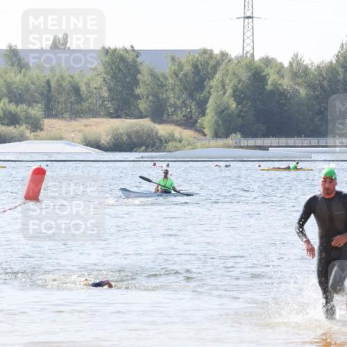 01.09.2024 - 17. Tribühne Triathlon Luisa Fischer http://msf.ph/oto/6897332 01.09.2024 11:40:30 Schwimmen 629, 668 meine-sportfotos.de