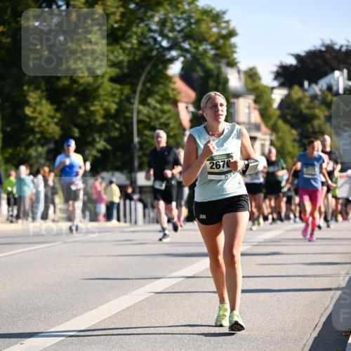 01.09.2024 - BARMER Alsterlauf Dr. Thomas Lammeyer http://msf.ph/oto/6897336 01.09.2024 09:35:37 Laufen 2670 meine-sportfotos.de