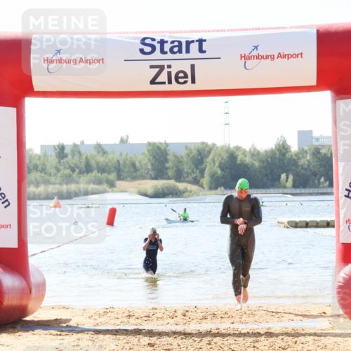 01.09.2024 - 17. Tribühne Triathlon Luisa Fischer http://msf.ph/oto/6897351 01.09.2024 11:40:33 Schwimmen 629 meine-sportfotos.de