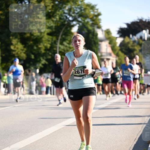 01.09.2024 - BARMER Alsterlauf Dr. Thomas Lammeyer http://msf.ph/oto/6897359 01.09.2024 09:35:38 Laufen 2670, 2670 meine-sportfotos.de