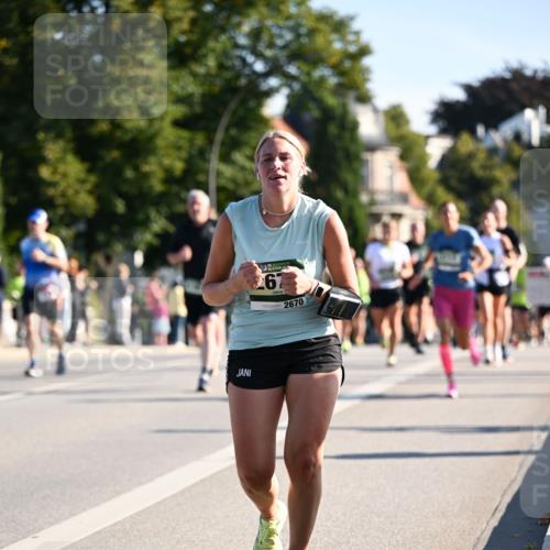 01.09.2024 - BARMER Alsterlauf Dr. Thomas Lammeyer http://msf.ph/oto/6897371 01.09.2024 09:35:38 Laufen 267, 2670 meine-sportfotos.de