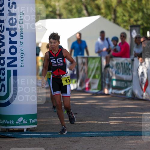 01.09.2024 - 17. Tribühne Triathlon Michael Strokosch http://msf.ph/oto/6897409 01.09.2024 09:52:10 Ziel 110, 127 meine-sportfotos.de