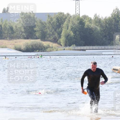 01.09.2024 - 17. Tribühne Triathlon Luisa Fischer http://msf.ph/oto/6897414 01.09.2024 11:41:21 Schwimmen 694 meine-sportfotos.de