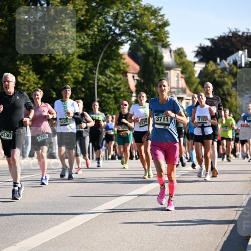 01.09.2024 - BARMER Alsterlauf Dr. Thomas Lammeyer http://msf.ph/oto/6897420 01.09.2024 09:35:40 Laufen 8130, 3755, 5224, 5225, 3711, 3711, 415 meine-sportfotos.de