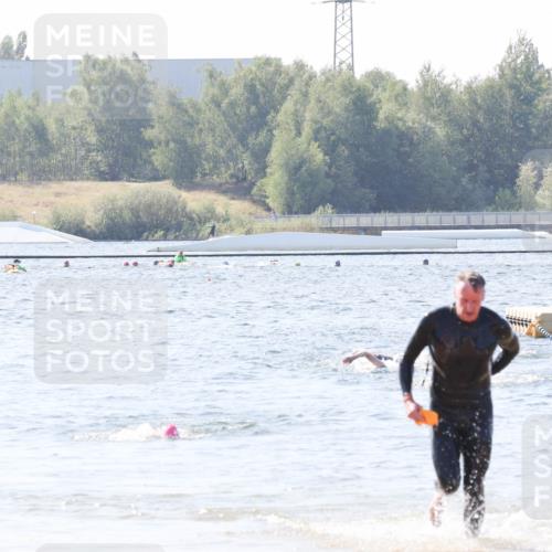 01.09.2024 - 17. Tribühne Triathlon Luisa Fischer http://msf.ph/oto/6897421 01.09.2024 11:41:22 Schwimmen 694 meine-sportfotos.de