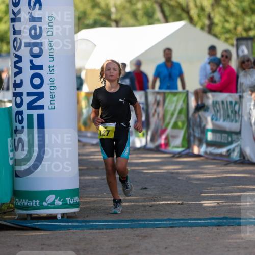 01.09.2024 - 17. Tribühne Triathlon Michael Strokosch http://msf.ph/oto/6897433 01.09.2024 09:52:11 Ziel 110, 127 meine-sportfotos.de