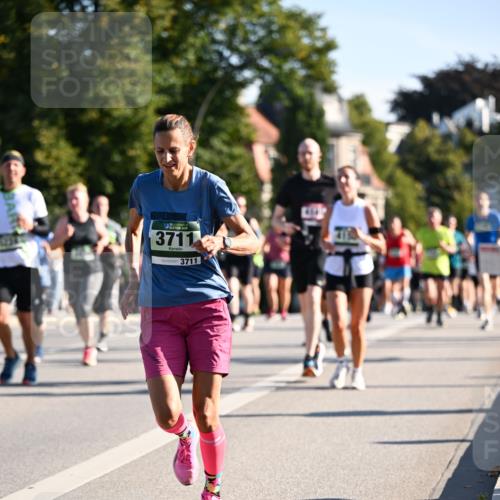 01.09.2024 - BARMER Alsterlauf Dr. Thomas Lammeyer http://msf.ph/oto/6897449 01.09.2024 09:35:42 Laufen 2024, 3711, 3711 meine-sportfotos.de