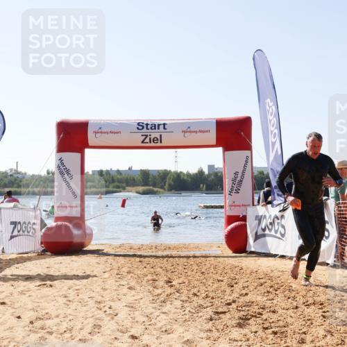 01.09.2024 - 17. Tribühne Triathlon Luisa Fischer http://msf.ph/oto/6897453 01.09.2024 11:41:28 Schwimmen 603, 694 meine-sportfotos.de