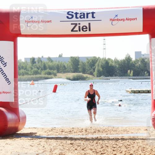 01.09.2024 - 17. Tribühne Triathlon Luisa Fischer http://msf.ph/oto/6897462 01.09.2024 11:41:33 Schwimmen 603, 694 meine-sportfotos.de