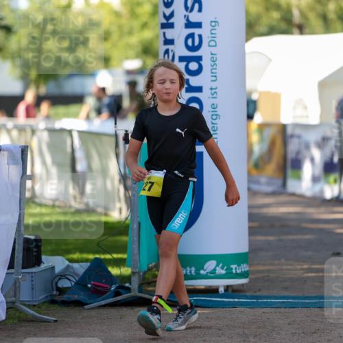 01.09.2024 - 17. Tribühne Triathlon Michael Strokosch http://msf.ph/oto/6897464 01.09.2024 09:52:13 Ziel 110, 127 meine-sportfotos.de