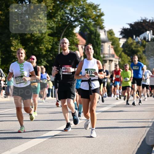 01.09.2024 - BARMER Alsterlauf Dr. Thomas Lammeyer http://msf.ph/oto/6897469 01.09.2024 09:35:43 Laufen 5225, 41, 4149, 4152, 4766 meine-sportfotos.de