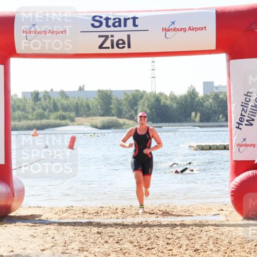 01.09.2024 - 17. Tribühne Triathlon Luisa Fischer http://msf.ph/oto/6897486 01.09.2024 11:41:35 Schwimmen 603, 694 meine-sportfotos.de