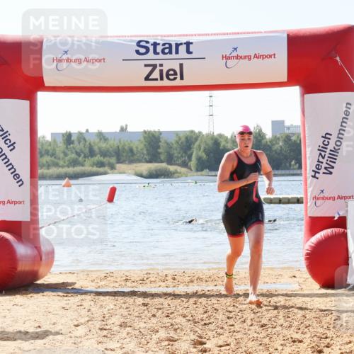 01.09.2024 - 17. Tribühne Triathlon Luisa Fischer http://msf.ph/oto/6897505 01.09.2024 11:41:37 Schwimmen 603 meine-sportfotos.de