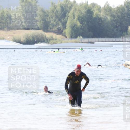 01.09.2024 - 17. Tribühne Triathlon Luisa Fischer http://msf.ph/oto/6897513 01.09.2024 11:41:44 Schwimmen 603, 701 meine-sportfotos.de