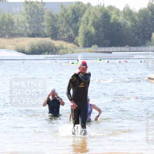 01.09.2024 - 17. Tribühne Triathlon Luisa Fischer http://msf.ph/oto/6897526 01.09.2024 11:41:45 Schwimmen 603, 701 meine-sportfotos.de