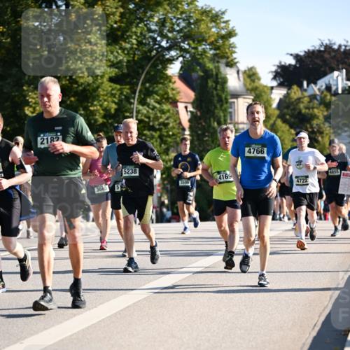01.09.2024 - BARMER Alsterlauf Dr. Thomas Lammeyer http://msf.ph/oto/6897530 01.09.2024 09:35:46 Laufen 2182, 3665, 51, 5238, 4169, 3509, 4766, 4722, 4855 meine-sportfotos.de