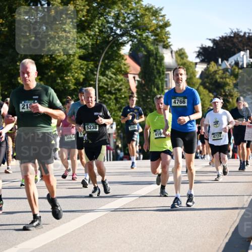 01.09.2024 - BARMER Alsterlauf Dr. Thomas Lammeyer http://msf.ph/oto/6897534 01.09.2024 09:35:46 Laufen 218, 3665, 5238, 416, 4766, 4722 meine-sportfotos.de