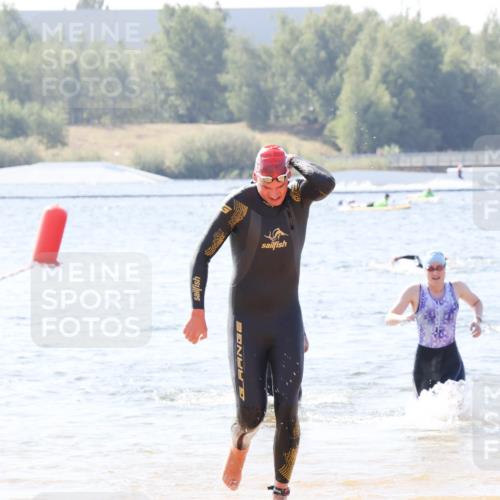 01.09.2024 - 17. Tribühne Triathlon Luisa Fischer http://msf.ph/oto/6897540 01.09.2024 11:41:48 Schwimmen 572, 582, 689, 701 meine-sportfotos.de