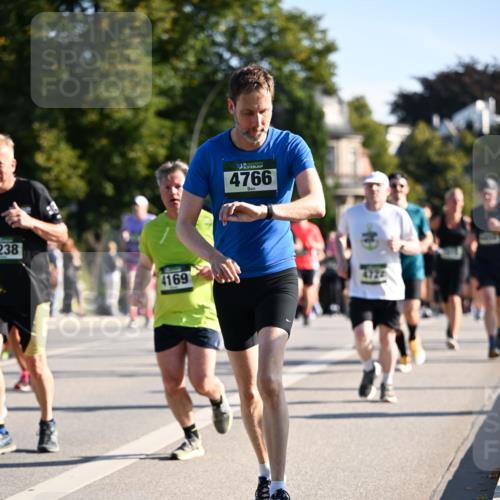 01.09.2024 - BARMER Alsterlauf Dr. Thomas Lammeyer http://msf.ph/oto/6897566 01.09.2024 09:35:48 Laufen 4766, 238, 4169, 16 meine-sportfotos.de