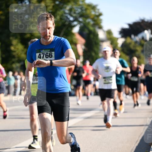 01.09.2024 - BARMER Alsterlauf Dr. Thomas Lammeyer http://msf.ph/oto/6897575 01.09.2024 09:35:48 Laufen 69, 4766 meine-sportfotos.de