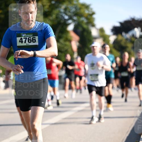 01.09.2024 - BARMER Alsterlauf Dr. Thomas Lammeyer http://msf.ph/oto/6897582 01.09.2024 09:35:49 Laufen 35, 4766 meine-sportfotos.de