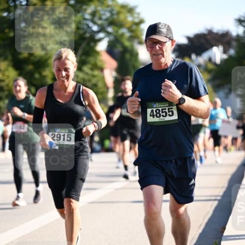 01.09.2024 - BARMER Alsterlauf Dr. Thomas Lammeyer http://msf.ph/oto/6897657 01.09.2024 09:35:53 Laufen 2915, 35, 4855 meine-sportfotos.de