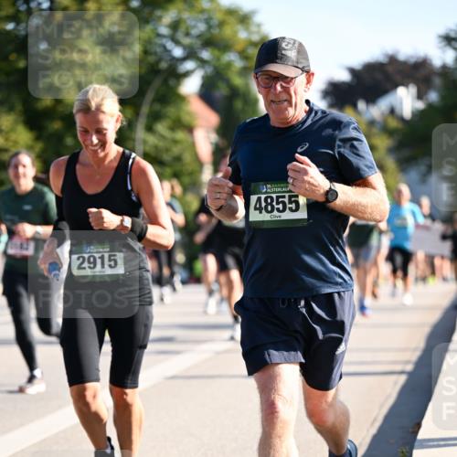 01.09.2024 - BARMER Alsterlauf Dr. Thomas Lammeyer http://msf.ph/oto/6897660 01.09.2024 09:35:53 Laufen 2915, 35, 4855 meine-sportfotos.de