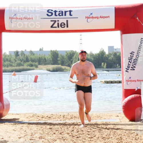 01.09.2024 - 17. Tribühne Triathlon Luisa Fischer http://msf.ph/oto/6897697 01.09.2024 11:42:11 Schwimmen 623 meine-sportfotos.de
