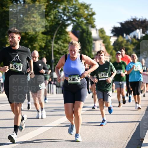 01.09.2024 - BARMER Alsterlauf Dr. Thomas Lammeyer http://msf.ph/oto/6897722 01.09.2024 09:35:56 Laufen 3058, 3057, 8195 meine-sportfotos.de