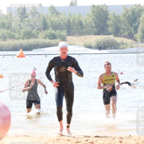 01.09.2024 - 17. Tribühne Triathlon Luisa Fischer http://msf.ph/oto/6897729 01.09.2024 11:42:40 Schwimmen 624, 656, 669 meine-sportfotos.de