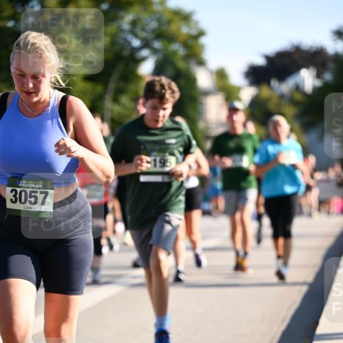 01.09.2024 - BARMER Alsterlauf Dr. Thomas Lammeyer http://msf.ph/oto/6897762 01.09.2024 09:35:57 Laufen 35, 3057, 195 meine-sportfotos.de