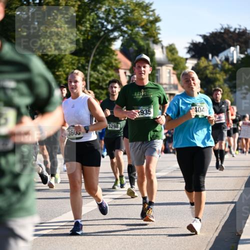 01.09.2024 - BARMER Alsterlauf Dr. Thomas Lammeyer http://msf.ph/oto/6897787 01.09.2024 09:35:59 Laufen 5298, 3600, 935, 78, 4046 meine-sportfotos.de