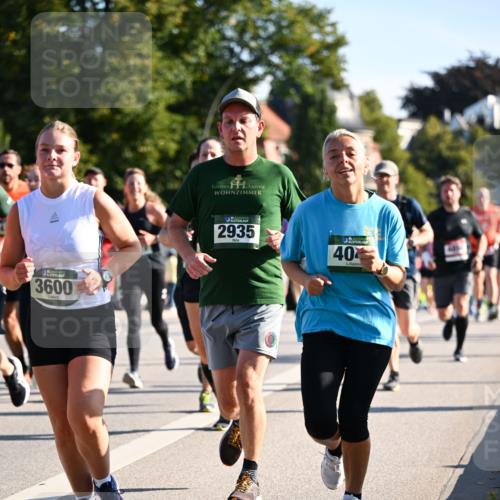 01.09.2024 - BARMER Alsterlauf Dr. Thomas Lammeyer http://msf.ph/oto/6897808 01.09.2024 09:36:00 Laufen 3600, 2935, 40 meine-sportfotos.de