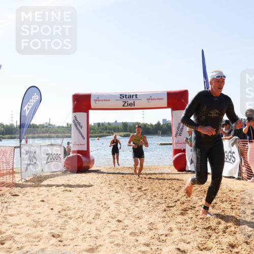 01.09.2024 - 17. Tribühne Triathlon Luisa Fischer http://msf.ph/oto/6897829 01.09.2024 11:42:46 Schwimmen 624, 656, 669 meine-sportfotos.de