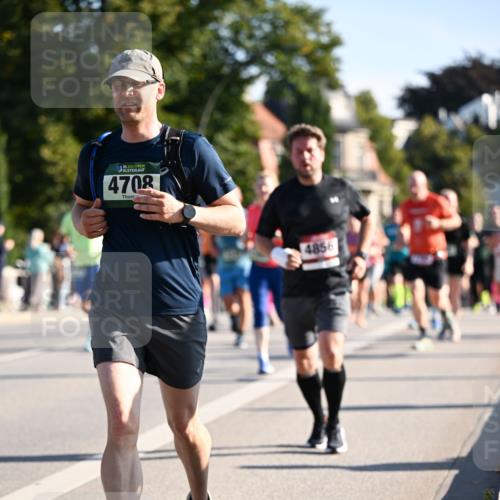 01.09.2024 - BARMER Alsterlauf Dr. Thomas Lammeyer http://msf.ph/oto/6897856 01.09.2024 09:36:02 Laufen 35, 4708, 4856 meine-sportfotos.de