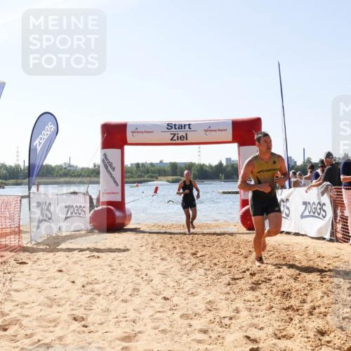 01.09.2024 - 17. Tribühne Triathlon Luisa Fischer http://msf.ph/oto/6897861 01.09.2024 11:42:47 Schwimmen 624, 656, 669 meine-sportfotos.de