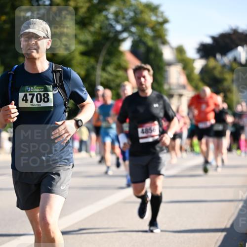 01.09.2024 - BARMER Alsterlauf Dr. Thomas Lammeyer http://msf.ph/oto/6897864 01.09.2024 09:36:03 Laufen 35, 4708, 4856 meine-sportfotos.de