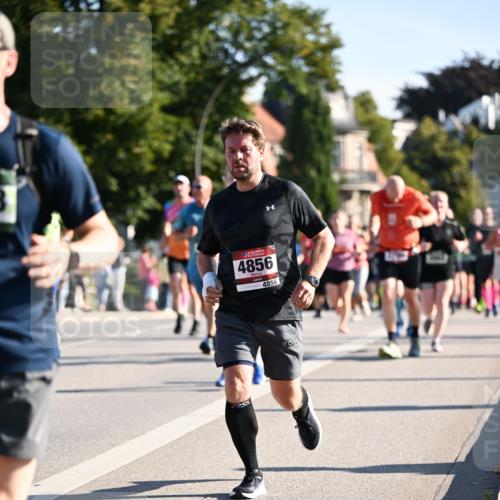 01.09.2024 - BARMER Alsterlauf Dr. Thomas Lammeyer http://msf.ph/oto/6897867 01.09.2024 09:36:03 Laufen 4856, 4856 meine-sportfotos.de