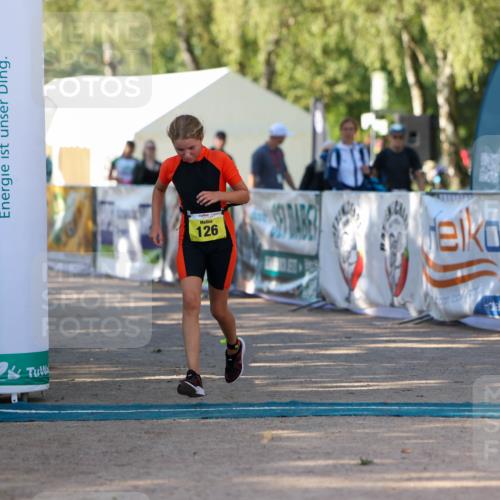 01.09.2024 - 17. Tribühne Triathlon Michael Strokosch http://msf.ph/oto/6897874 01.09.2024 09:55:04 Ziel 126 meine-sportfotos.de