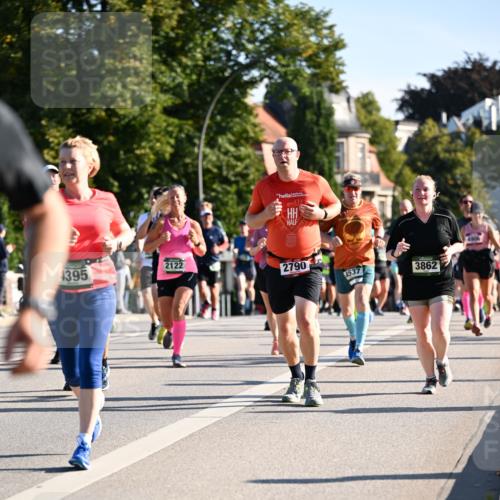 01.09.2024 - BARMER Alsterlauf Dr. Thomas Lammeyer http://msf.ph/oto/6897910 01.09.2024 09:36:05 Laufen 4395, 2122, 2790, 4537, 3862, 4906 meine-sportfotos.de