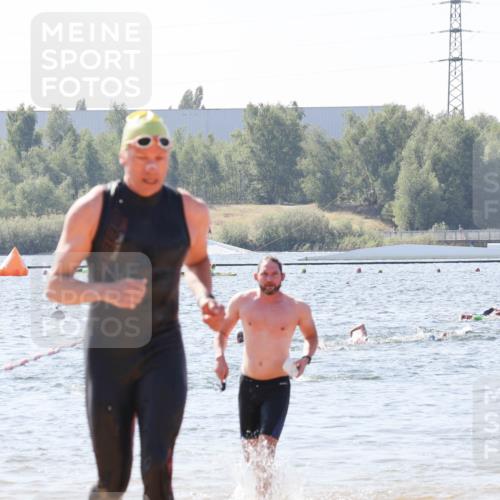01.09.2024 - 17. Tribühne Triathlon Luisa Fischer http://msf.ph/oto/6897936 01.09.2024 11:43:11 Schwimmen 658, 672, 686 meine-sportfotos.de