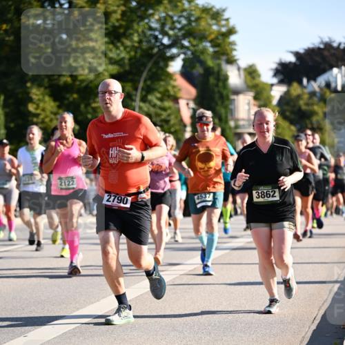 01.09.2024 - BARMER Alsterlauf Dr. Thomas Lammeyer http://msf.ph/oto/6897940 01.09.2024 09:36:06 Laufen 2122, 2790, 4537, 3862 meine-sportfotos.de