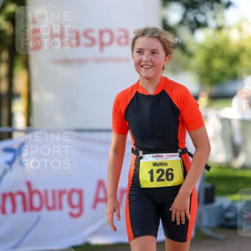 01.09.2024 - 17. Tribühne Triathlon Michael Strokosch http://msf.ph/oto/6897958 01.09.2024 09:55:08 Ziel 126 meine-sportfotos.de